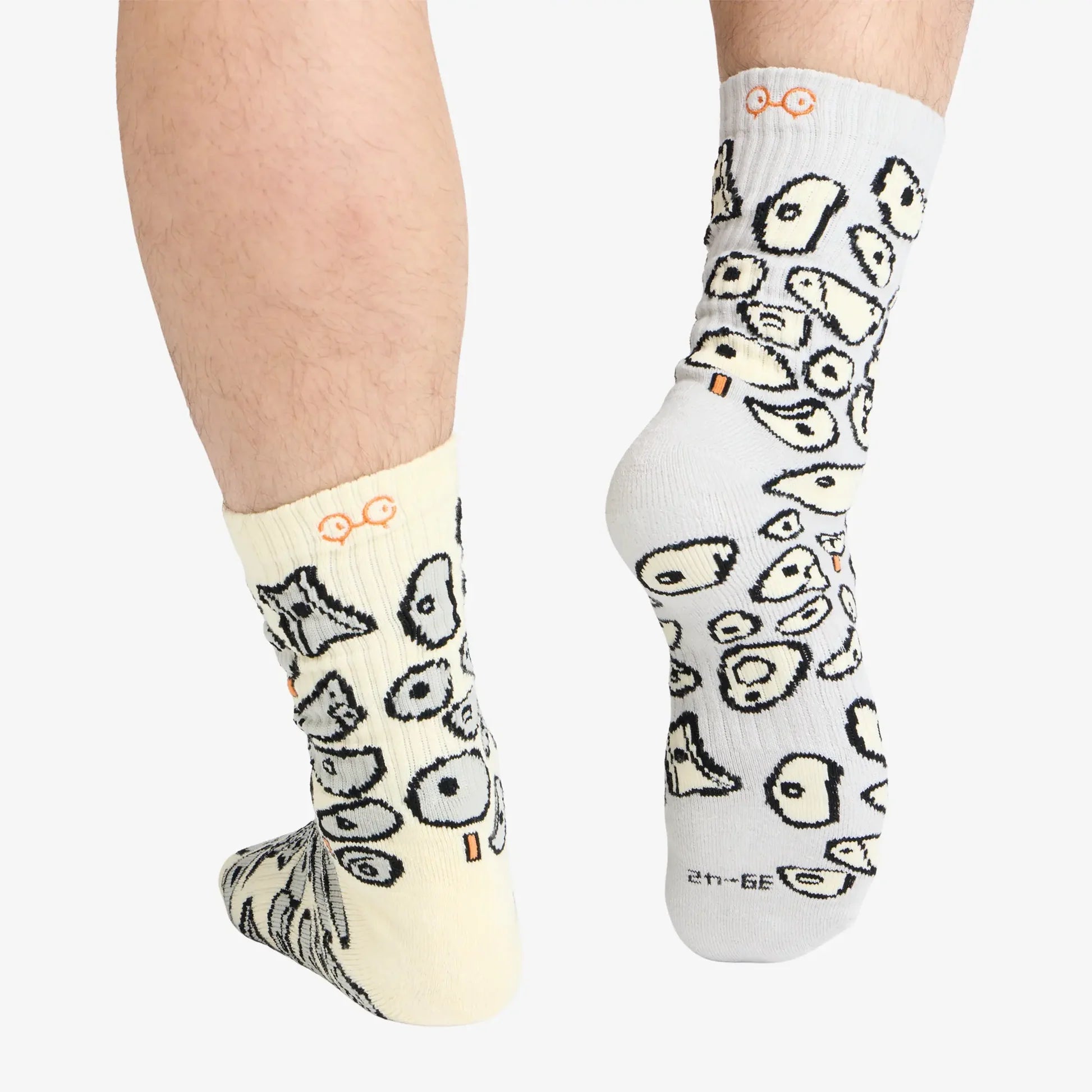 YY Vertical Spray Wall Socks